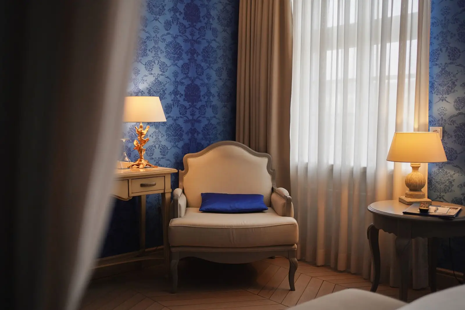VeloviroyalHotel interior detail