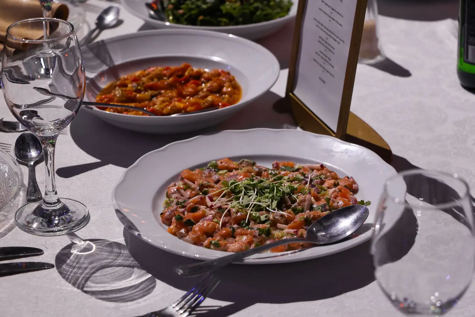 Dining detail at VeloviroyalHotel
